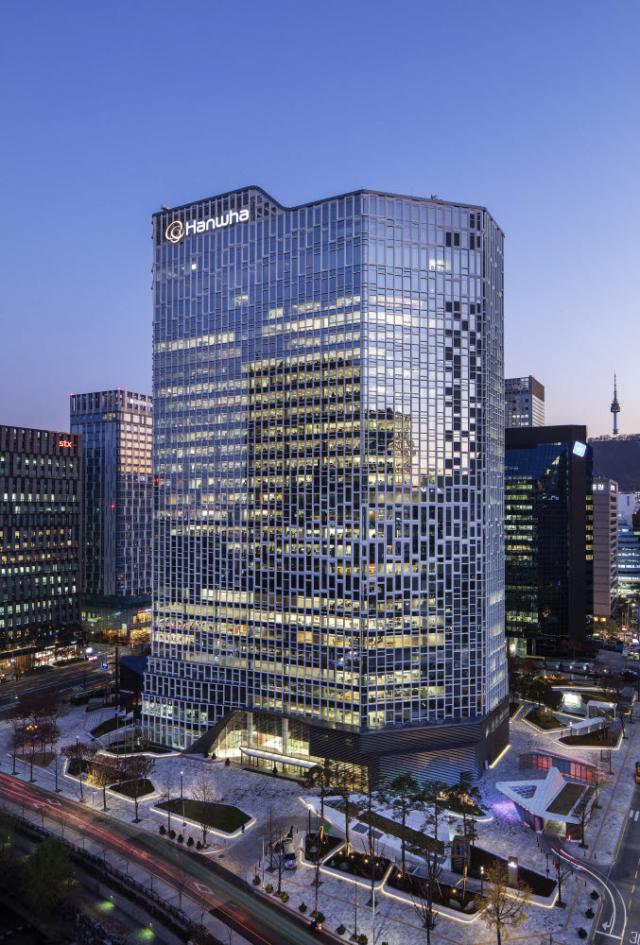 Hanwha Solutions stays profitable as chemicals turn red