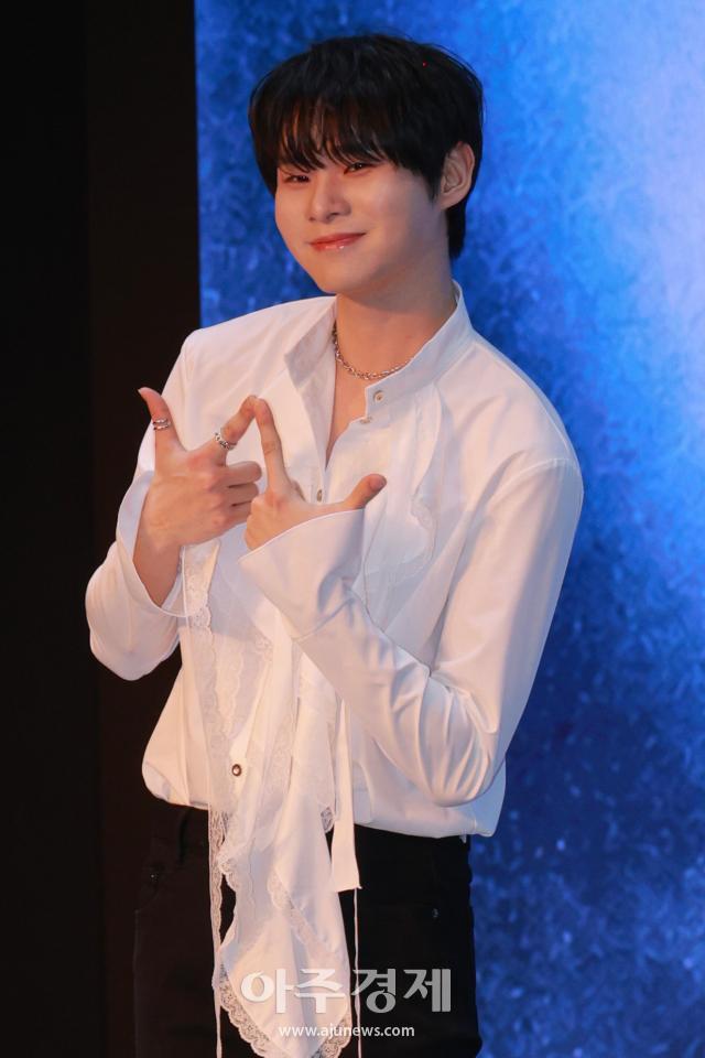 [Foto] Hyun-ung de N.TOP muestra una cautivadora sonrisa