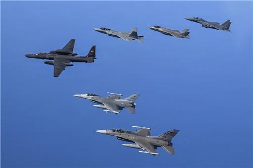 South Koreas KF-21 flies with US Air Force jets for first time
