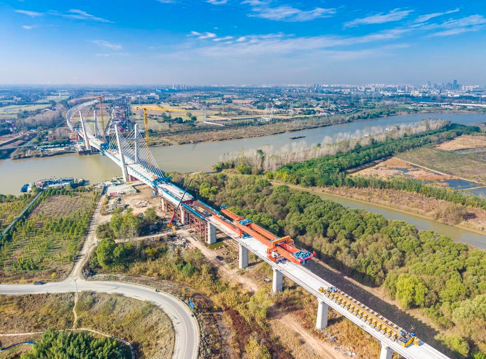 [사진] 中 후위룽고속철도 장두 구간, 마지막 박스빔 설치 완료