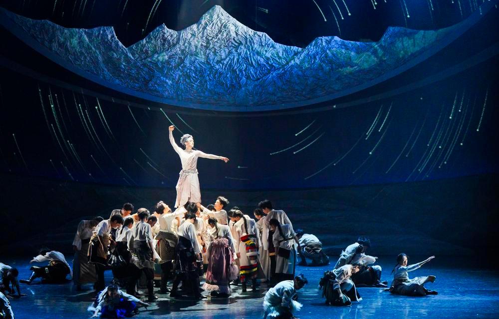 [사진] 열연하는 中 무용극 설산대지(雪山大地) 배우들